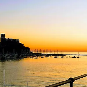 https://appartamento-ca-del-gian.hotelitalianriviera.com